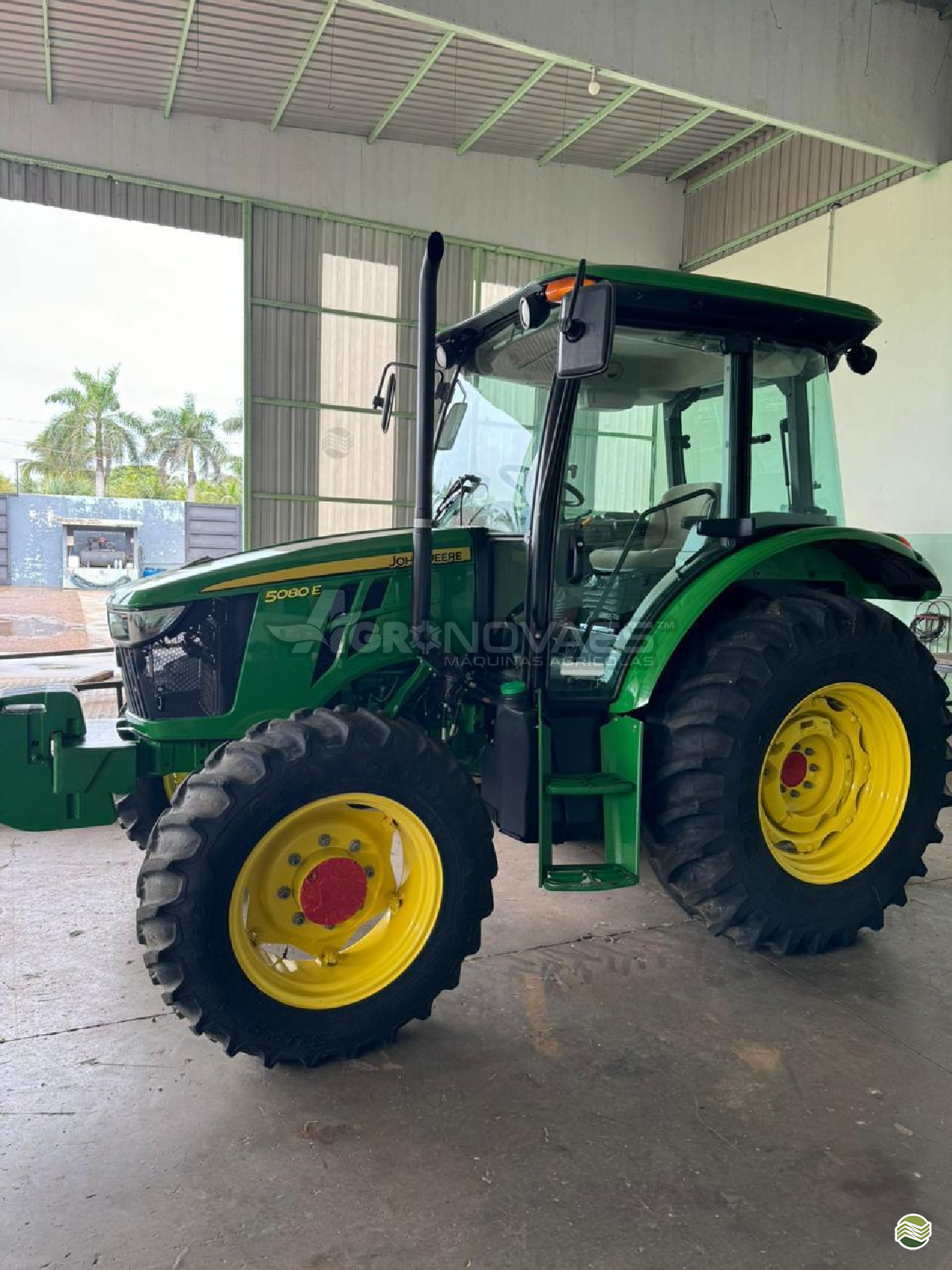 TRATOR JOHN DEERE JOHN DEERE 5080E Tração 4x4 Agro Novaes Máquinas Agrícolas FERNANDOPOLIS SÃO PAULO SP
